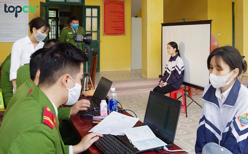 Làm thủ tục cấp thẻ căn cước công dân tại nơi tạm trú