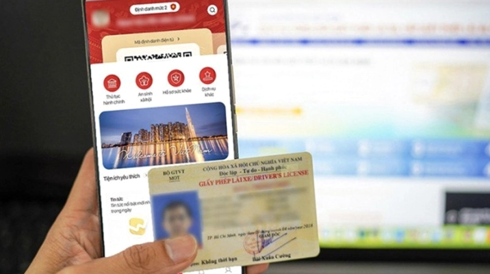 Người vi phạm giao thông sẽ bị tạm giữ giấy tờ online trên VNeID từ tháng 7/2024