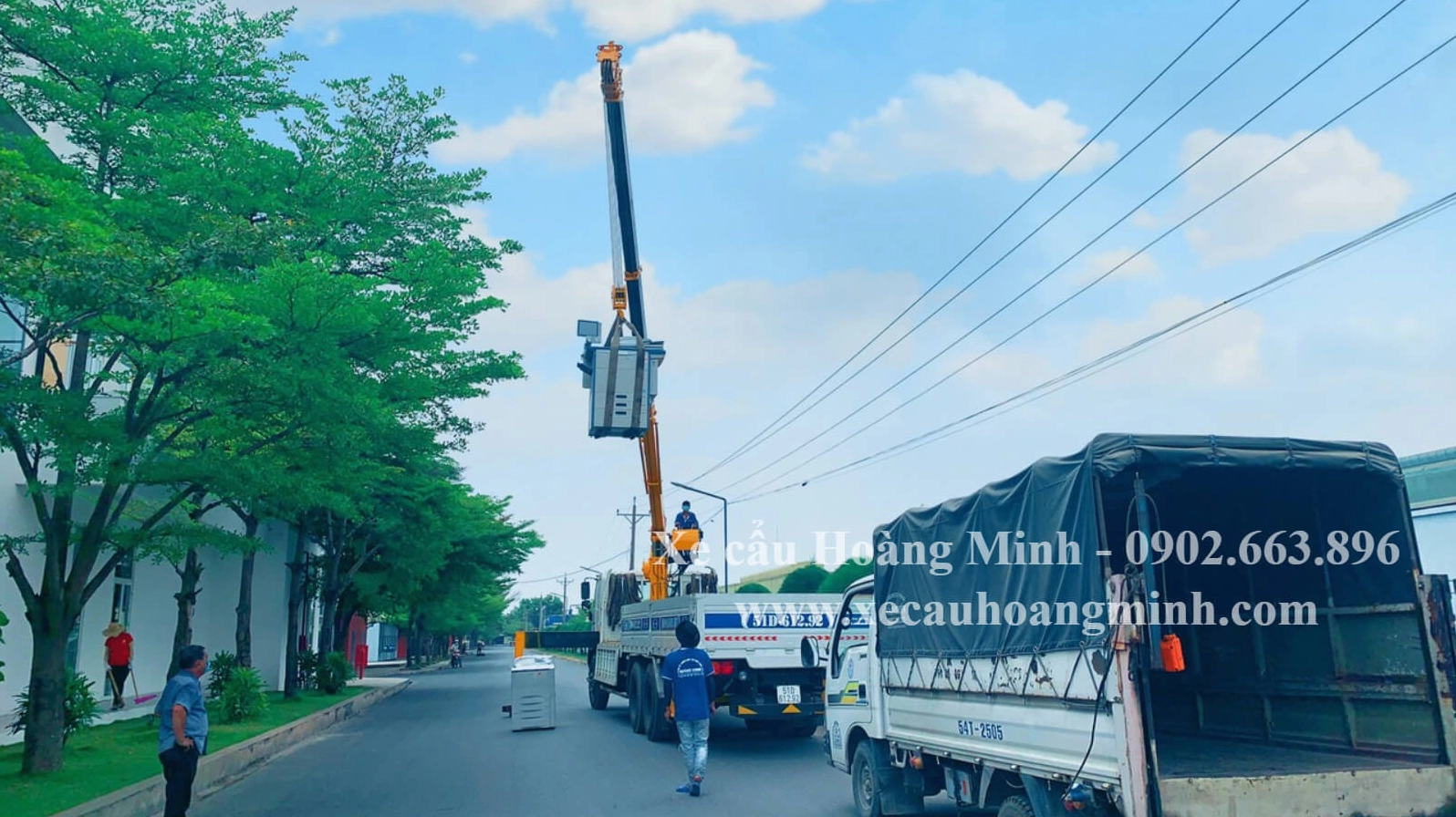 Cho thuê xe cẩu hàng hóa an toàn