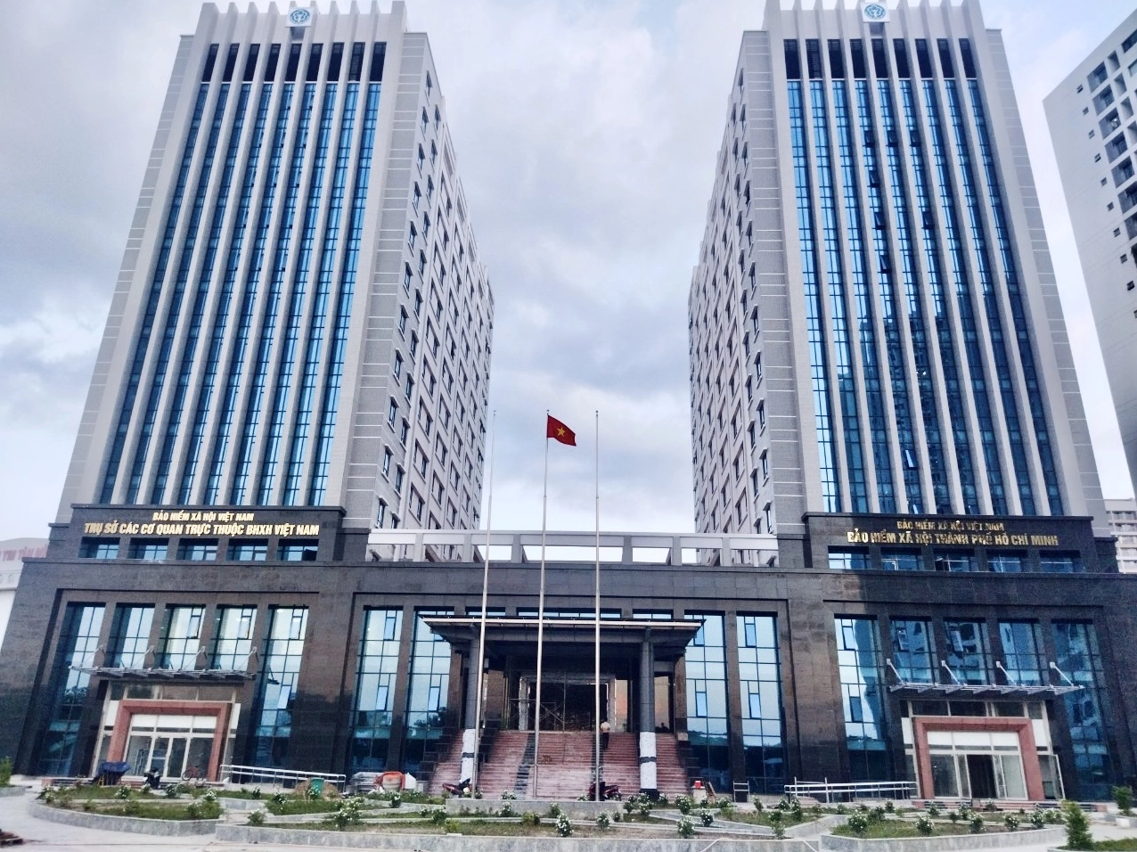Cơ quan BHXH tại TP.HCM là nơi thực hiện thủ tục rút BHXH một lần.