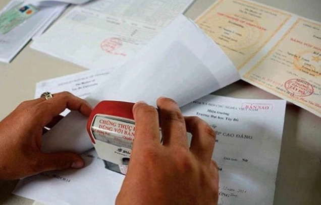 Công chứng hồ sơ xin việc ở đâu? Thủ tục cần những gì?