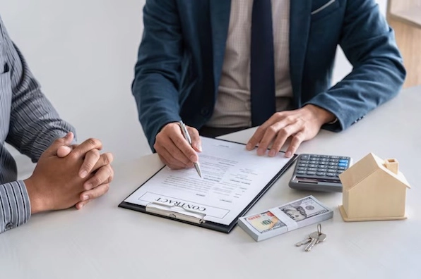 Công chứng hợp đồng đặt cọc giúp tăng tính pháp lý cho giao dịch mua nhà