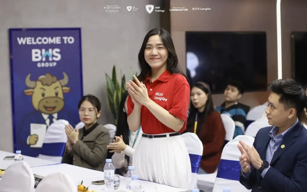 IELTS LangGo đồng hành cùng VBCC, tiếp sức tài năng trẻ hội nhập