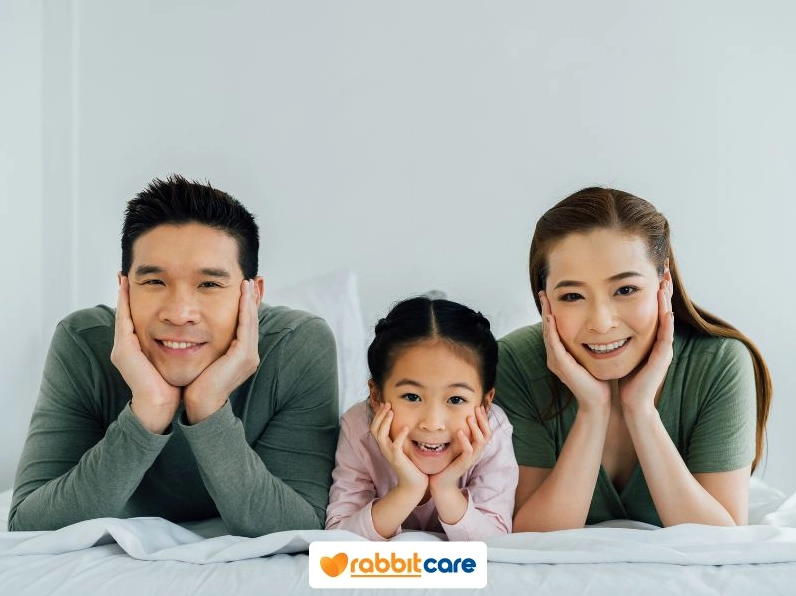 Người dân đang làm thủ tục xin xác nhận nhân thân
