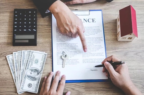 Thận trọng khi xem xét các điều khoản trong mẫu hợp đồng đặt cọc