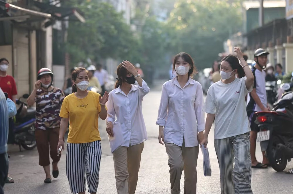 Thí sinh tới Điểm thi Kỳ thi tốt nghiệp THPT năm 2025. (Ảnh minh họa: ĐẠI THẮNG)