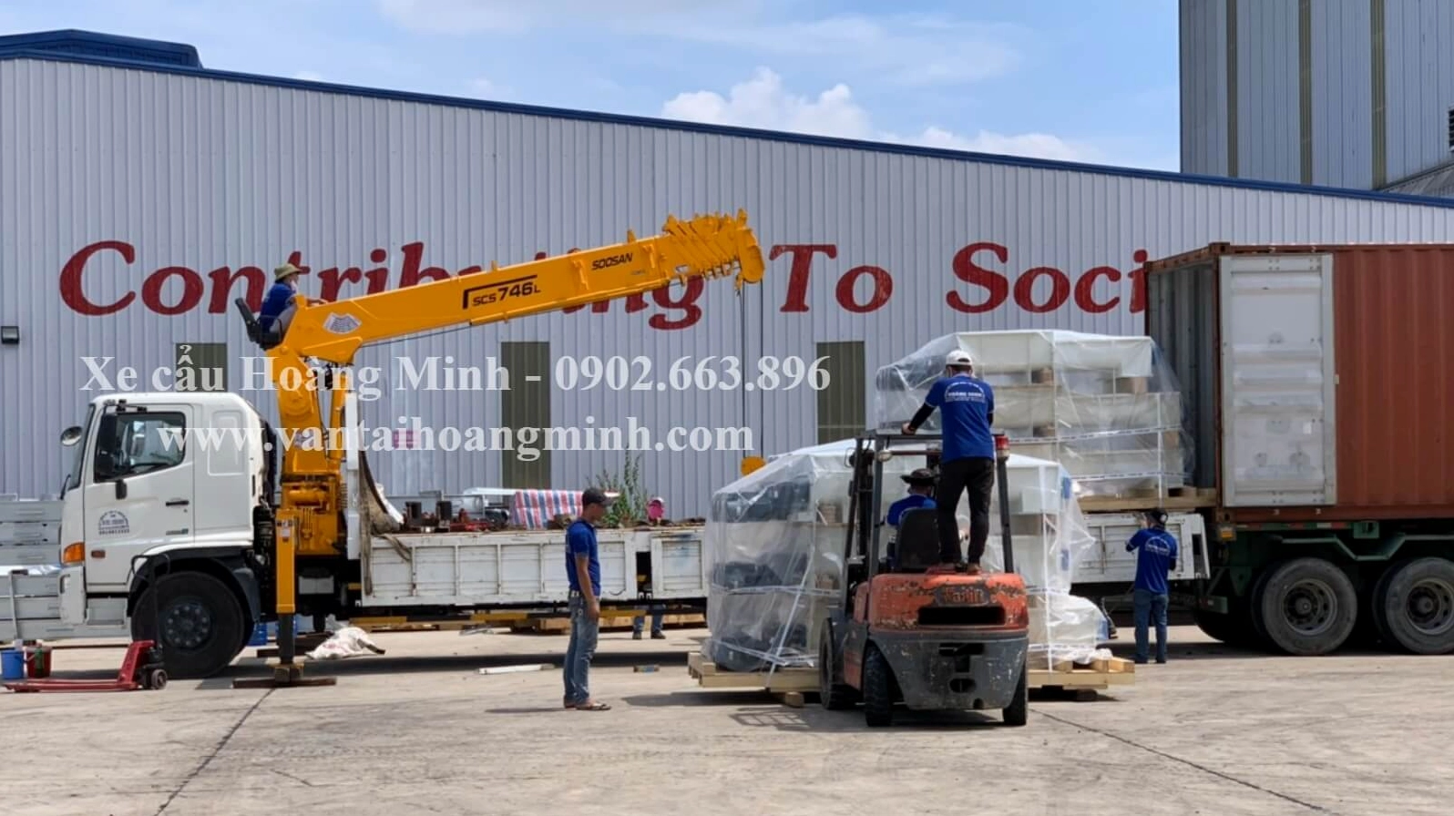 Xe cẩu rút container